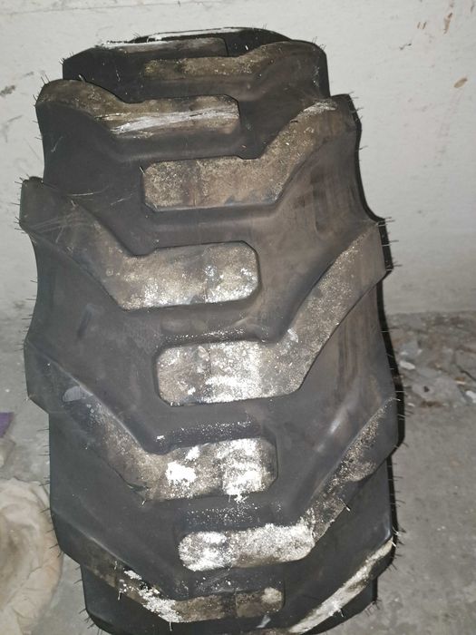 Opony industrialluc r4  17,5 L 24