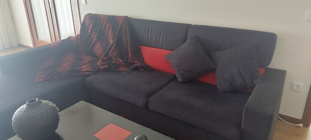 Sofá com chaise long