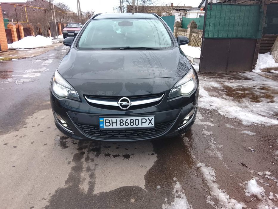 Продам Опель Astral j Sport Turer 1.7 cdti