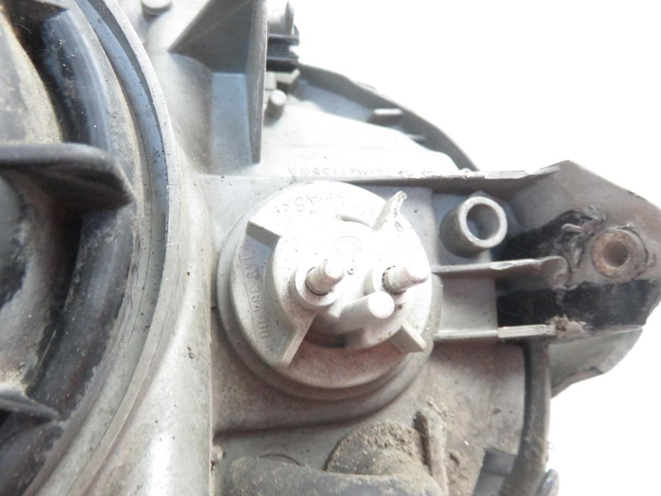 Lampa Prawa Przednia Mercedes Clk C208