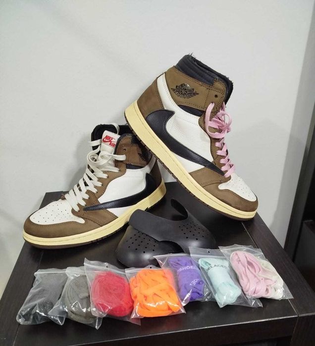 Jordan 1 Retro High Travis Scott OG SP Mocha
