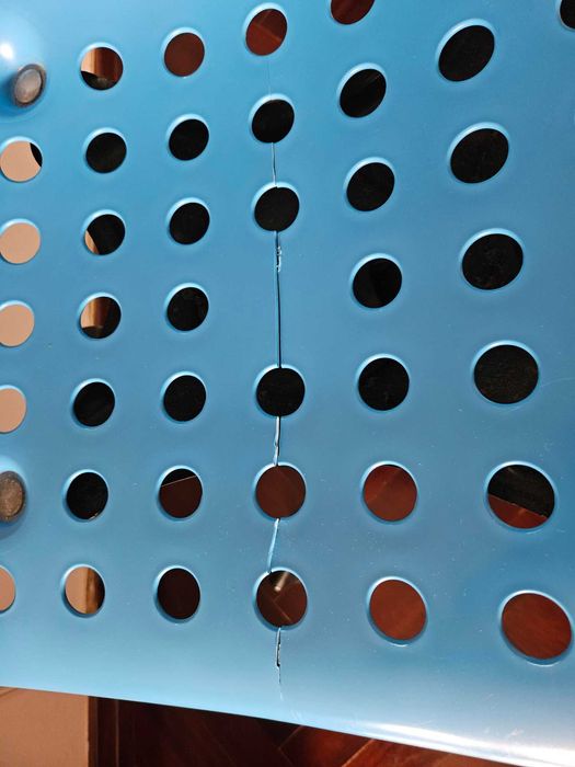 Cadeira com rodas para secretária quarto/escritório