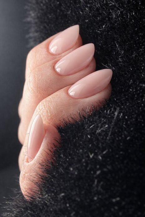 Нарощення нігтів,гель лак.