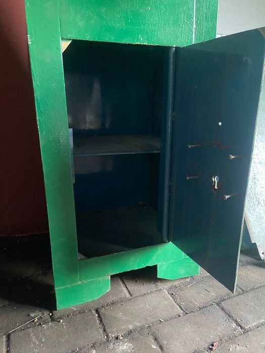 Продам сейф, металл 3 мм