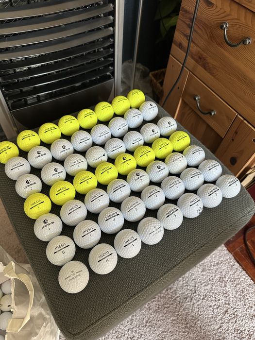 Lote 50 Bolas de Golfe Usadas (Inesis) - Excelente Estado / Treino