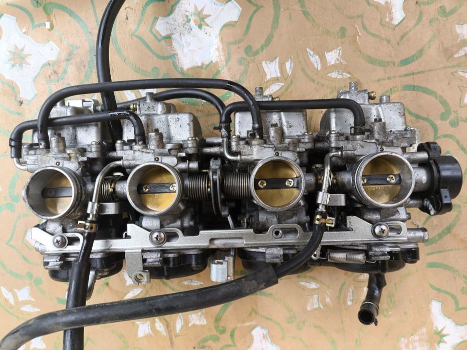 Yamaha fzs 600 gaźniki