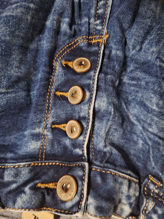 Sspodnie XL na guziki z zamka