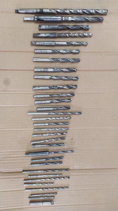 Токарні свердла різного діаметра