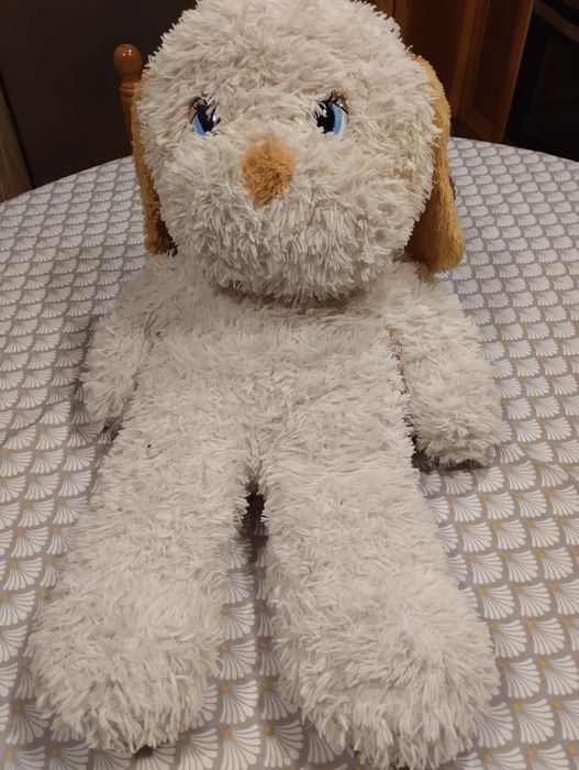 Peluche com 65 cm de altura