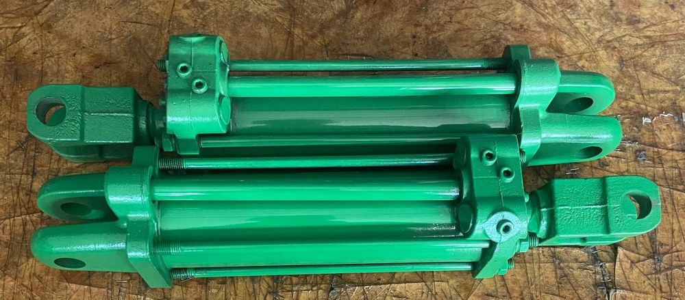 Гідроциліндр ЦС С-75/30х200-3.44(515) старого зразка