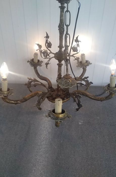 Candeeiro antigo de tecto