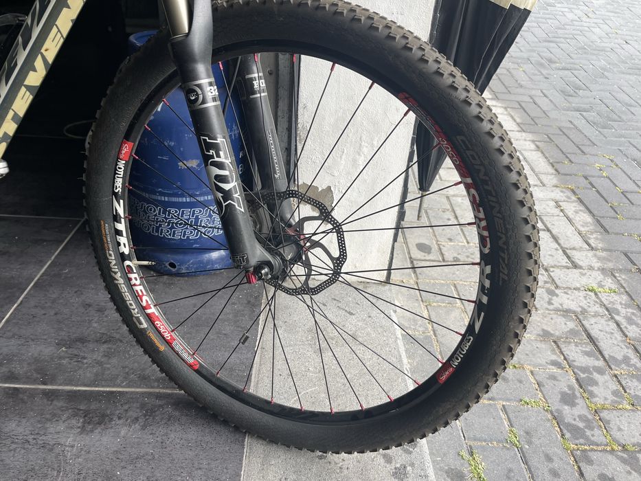 Bicicleta stevens em carbono roda 27.4