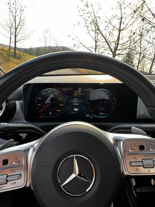 Mercedes-Benz A250e Limousine AMG | Plug-in Hybrid