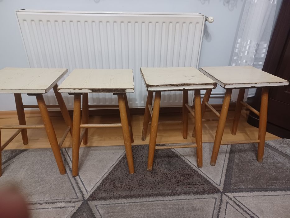 Stare taborety z czasów PRL