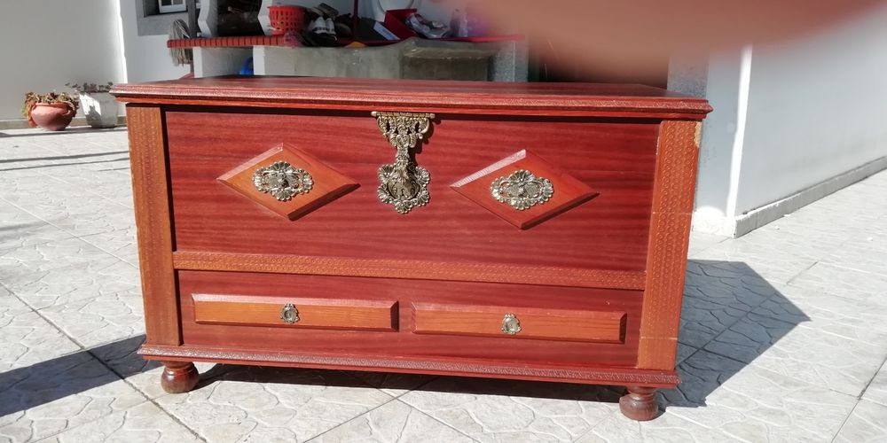 Vendo Mala/Baú usada