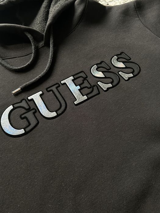 Czarna bluza Guess
