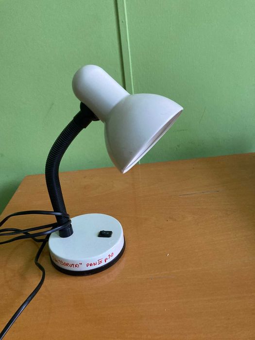 Lampka nocna/lampka na biurko biała czerwona niebieska