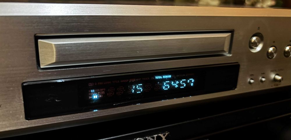 Odtwarzacz CD ONKYO C-1VL High-End + pilot uniwersalny Sofabaton U2