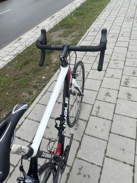 Rower szosowy karbon ribble.