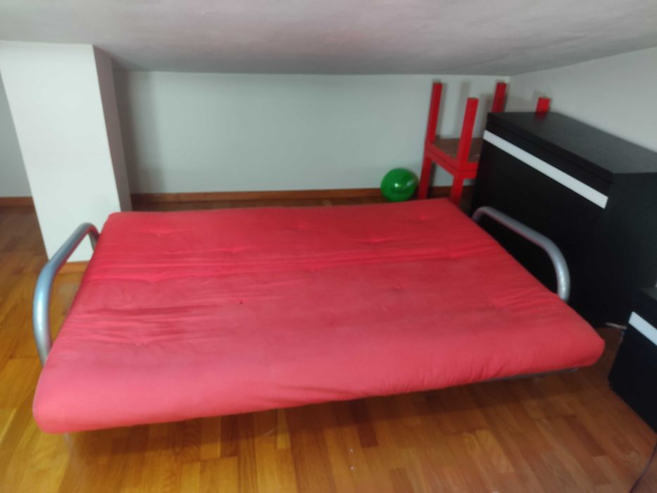 Sofá cama (estrutura de metal)