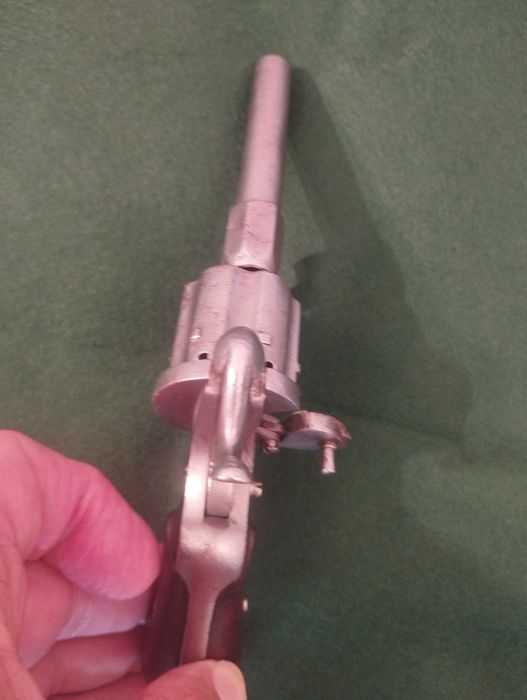 Revólver Pinfire Tipo Lefauchaux 1850/1860.