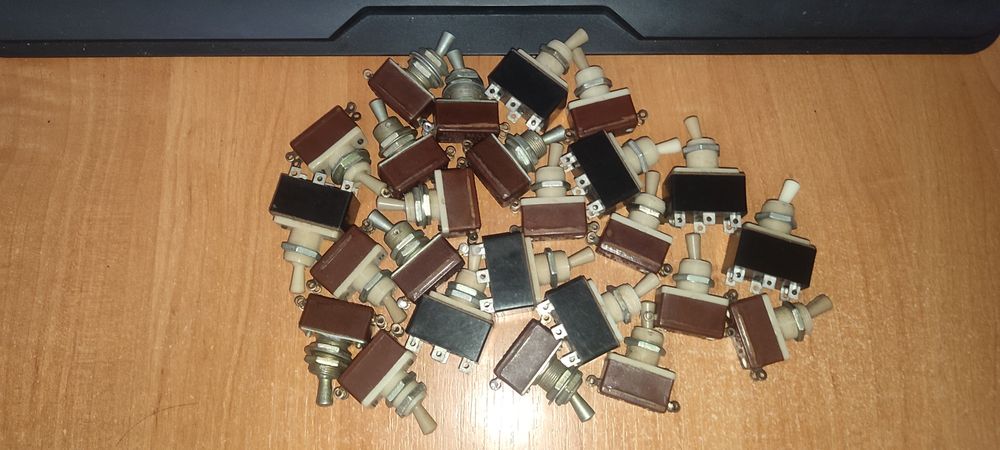 Тумблери [переключатели] сільгосптехніки виробництва ссср тп1-2 тв2-1