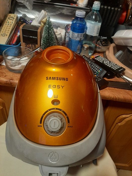 Odkurzacz Samsung sprawny mocny 1500 watt z płynną regulacją