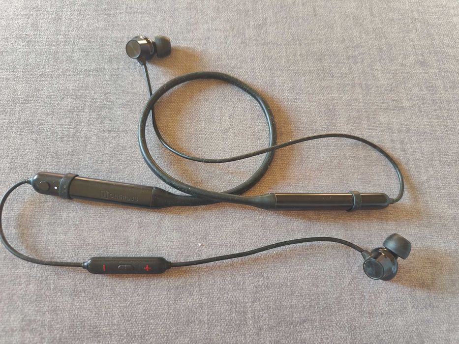 OnePlus Bullets Wireless Z (не працює один навушник)