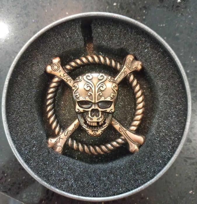 Fidget Spinner - Caveira de Metal