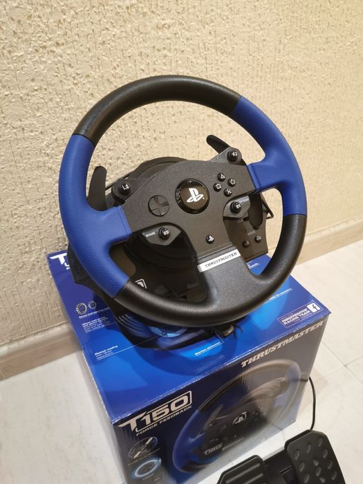 Volante e Pedais PS3 / PS4 Thrustmaster T150