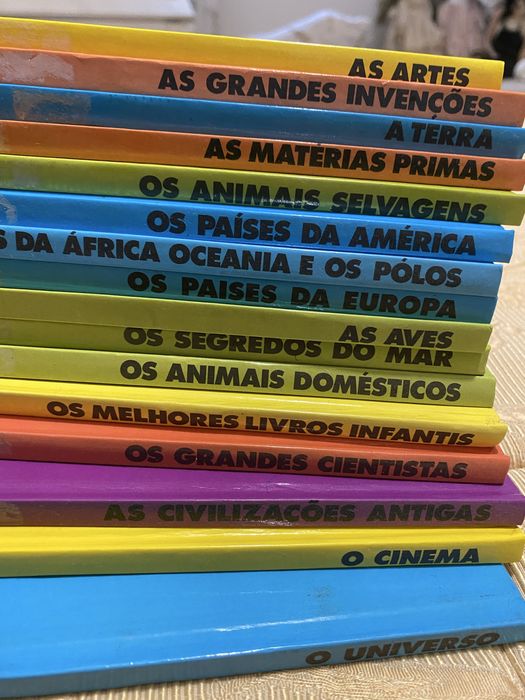 Coleção de livros/crianças
