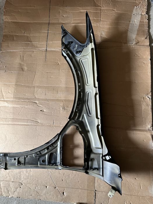 Крило переднє праве Audi E-tron 4KE Q8 e-tron