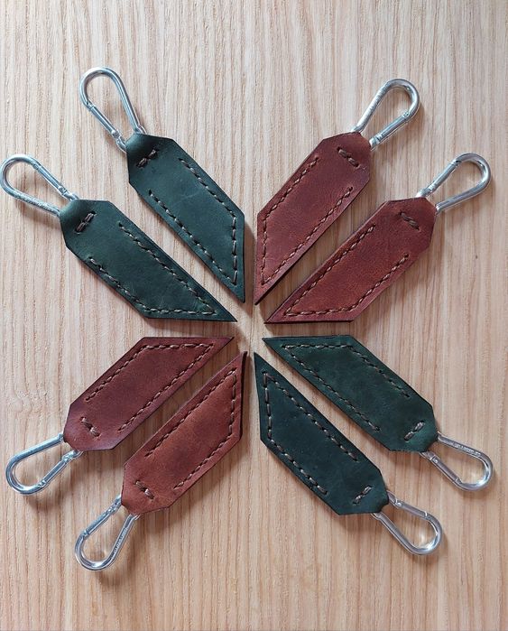 Брилок з натуральної шкіри, ручна робота