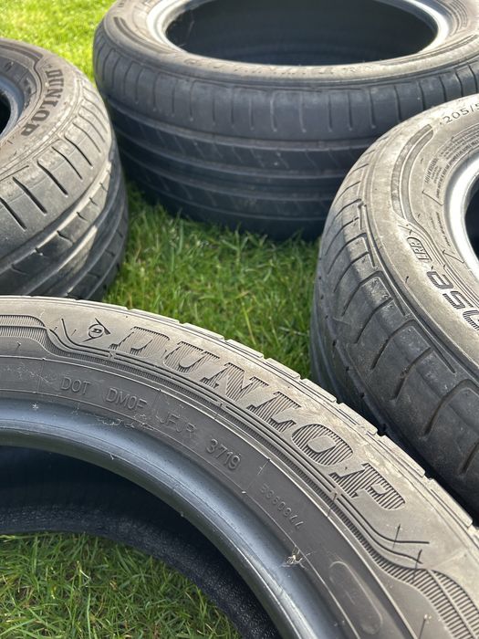 Opony Dunlop SportbluResponse 205/55R16
