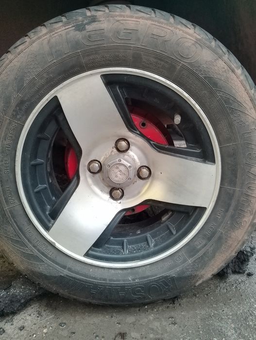 Продам Диски и летнию резину   Р13  175/70