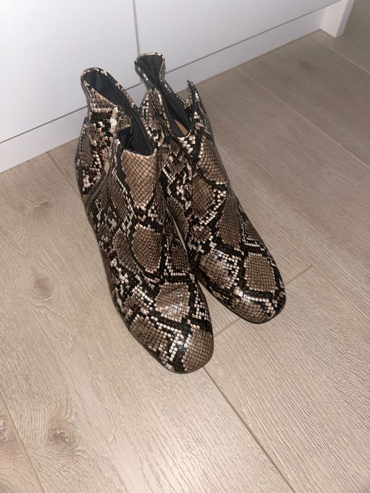 Buty Botki stradivarius