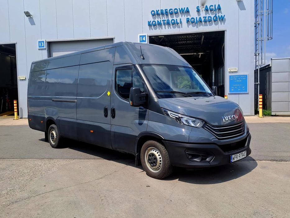 Iveco Daily 35S18 | L4H2 | Silnik 3.0 | Automat | Hak | FULL LED | Kamera cofania |  pełen serwis  ASO  - Iveco Uni-Truck