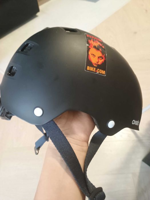 Sprzedam kask dziecięcy czarny