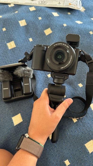 Sony ZV-E10 (corpo ou kit)