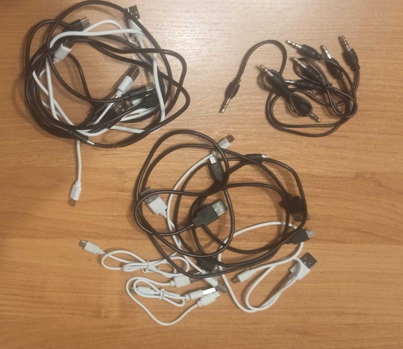 Kabel ładowania USB -C  , micro , jack