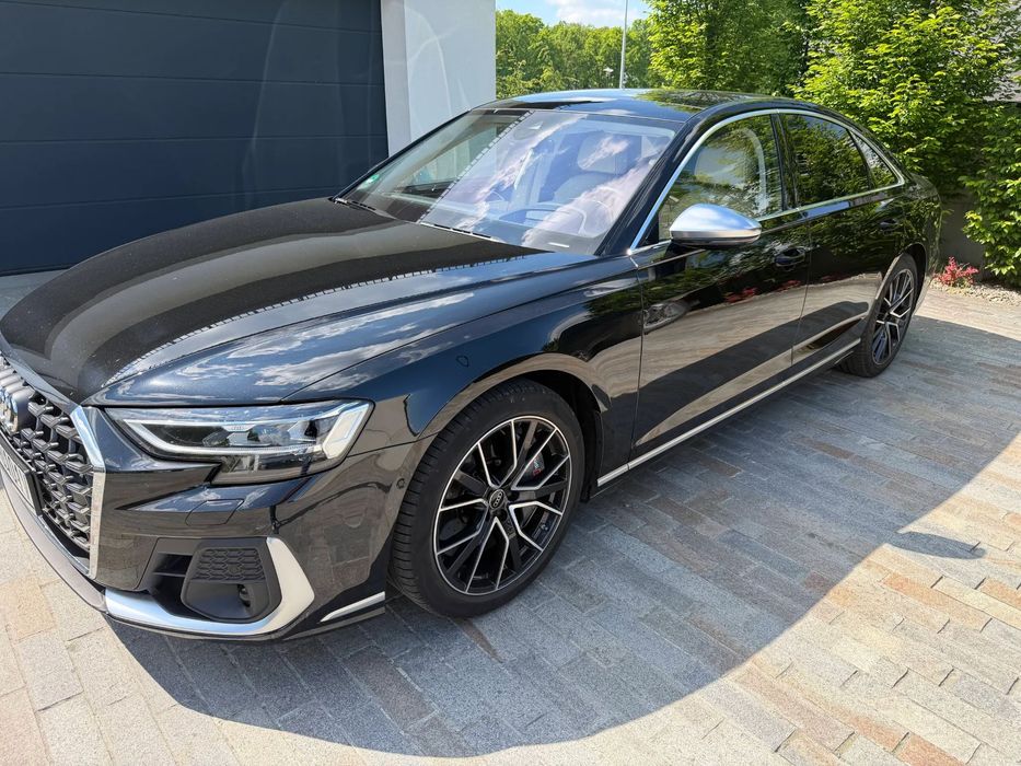 Audi S8