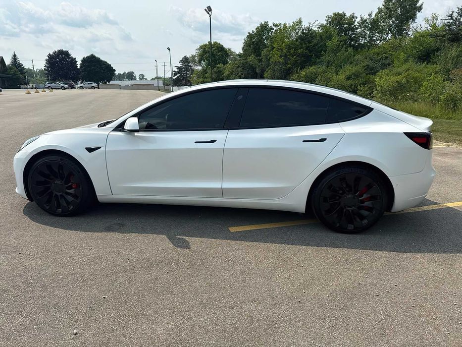 Tesla Model 3 Performance      2022