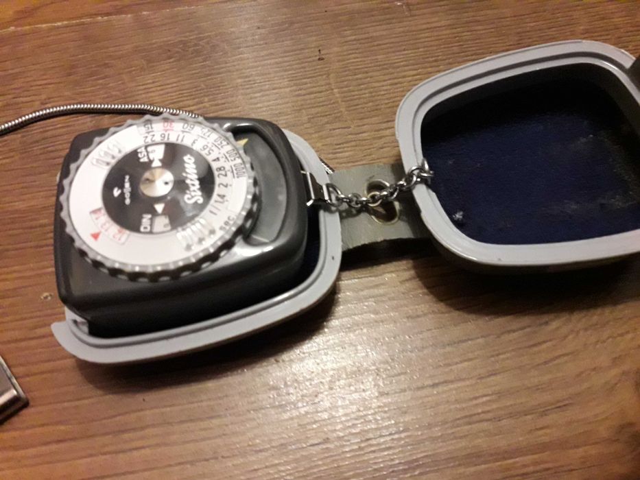 Światłomierz Gossen Sixtino lightmeter szary w etui torb