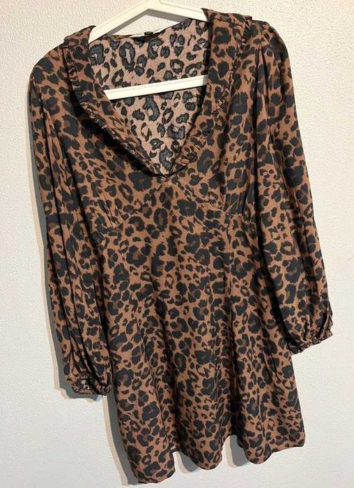 Sukienka panterka 44 XXL