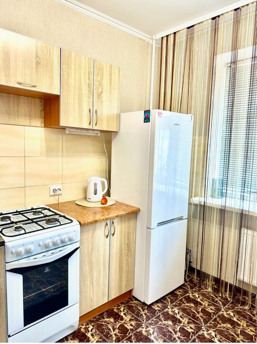 1к. кв. (Свет не откл.) посуточно  Жд вокз., 7 больн. , госп. Почтовая