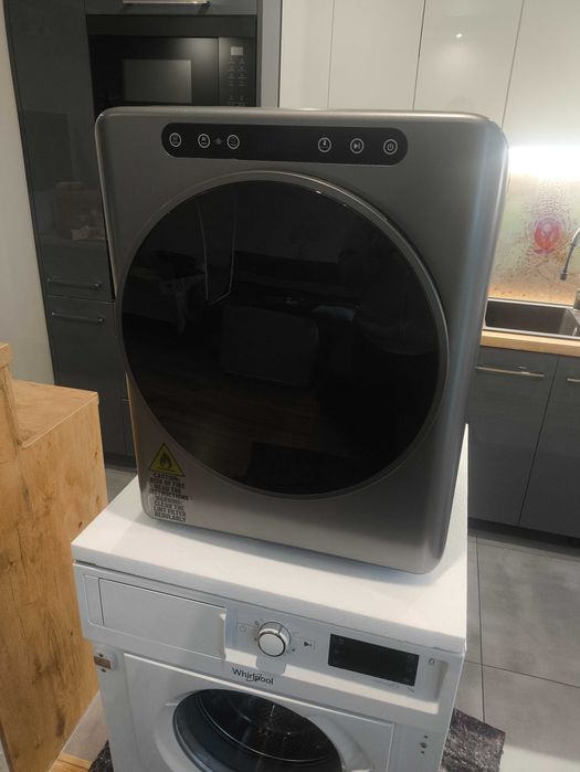 Pralka do zabudowy Whirlpool oraz mini suszarka bębnowa Homcom