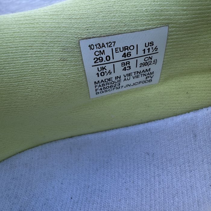 Кросівки Asics Superblast Peach Whisper Green 1013A127 46 р 29 см