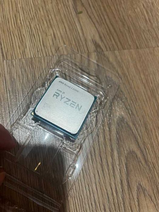 AMD Ryzen 3 3200G – procesor w dobrym stanie