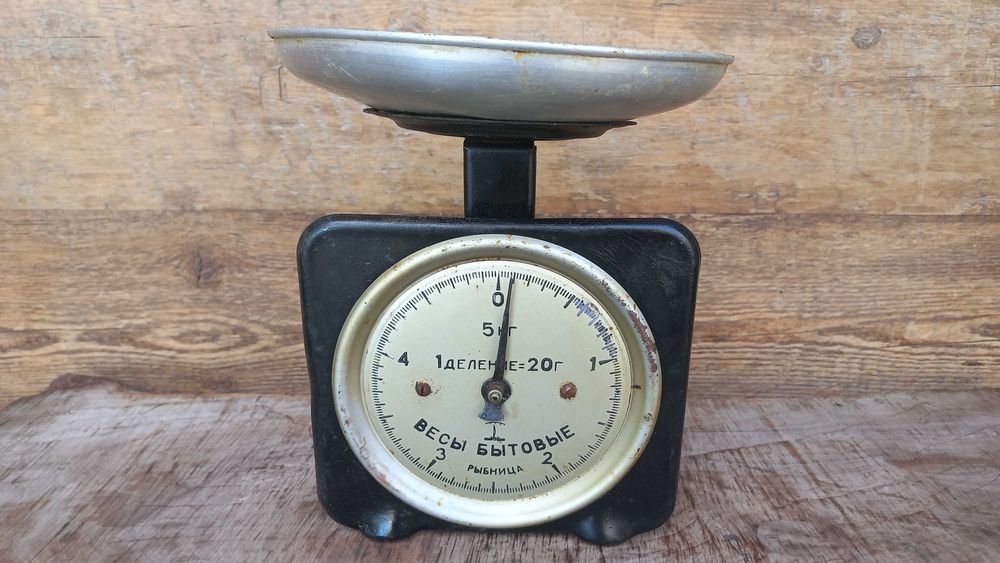 Весы бытовые старые кухонные советские