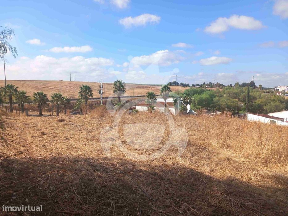 Terreno no Perímetro Urbano de Brinches